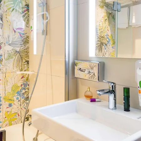 Ibis Styles Paris Marcel Sembat Отель