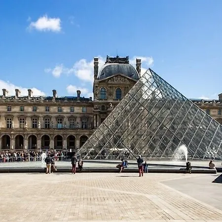 Ibis Styles Paris Marcel Sembat Hotel 3*