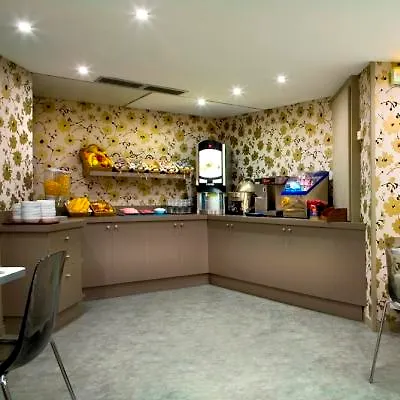 Ibis Styles Paris Marcel Sembat 3* בולון-בילנקורט