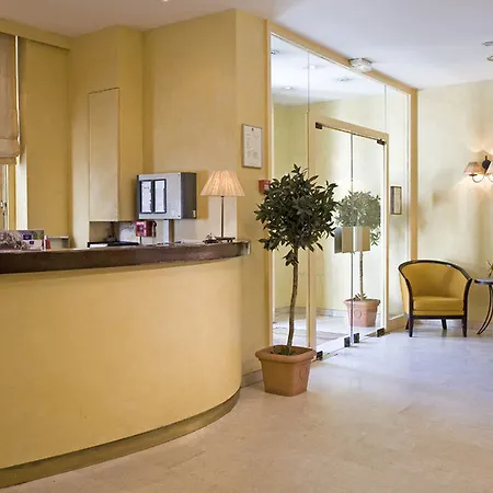 Ibis Styles Paris Marcel Sembat 3*