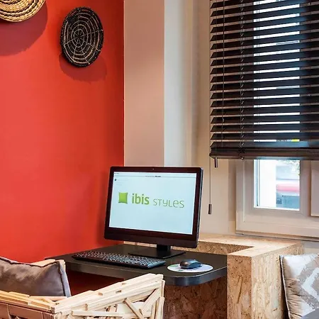Ibis Styles Paris Marcel Sembat Otel 3*